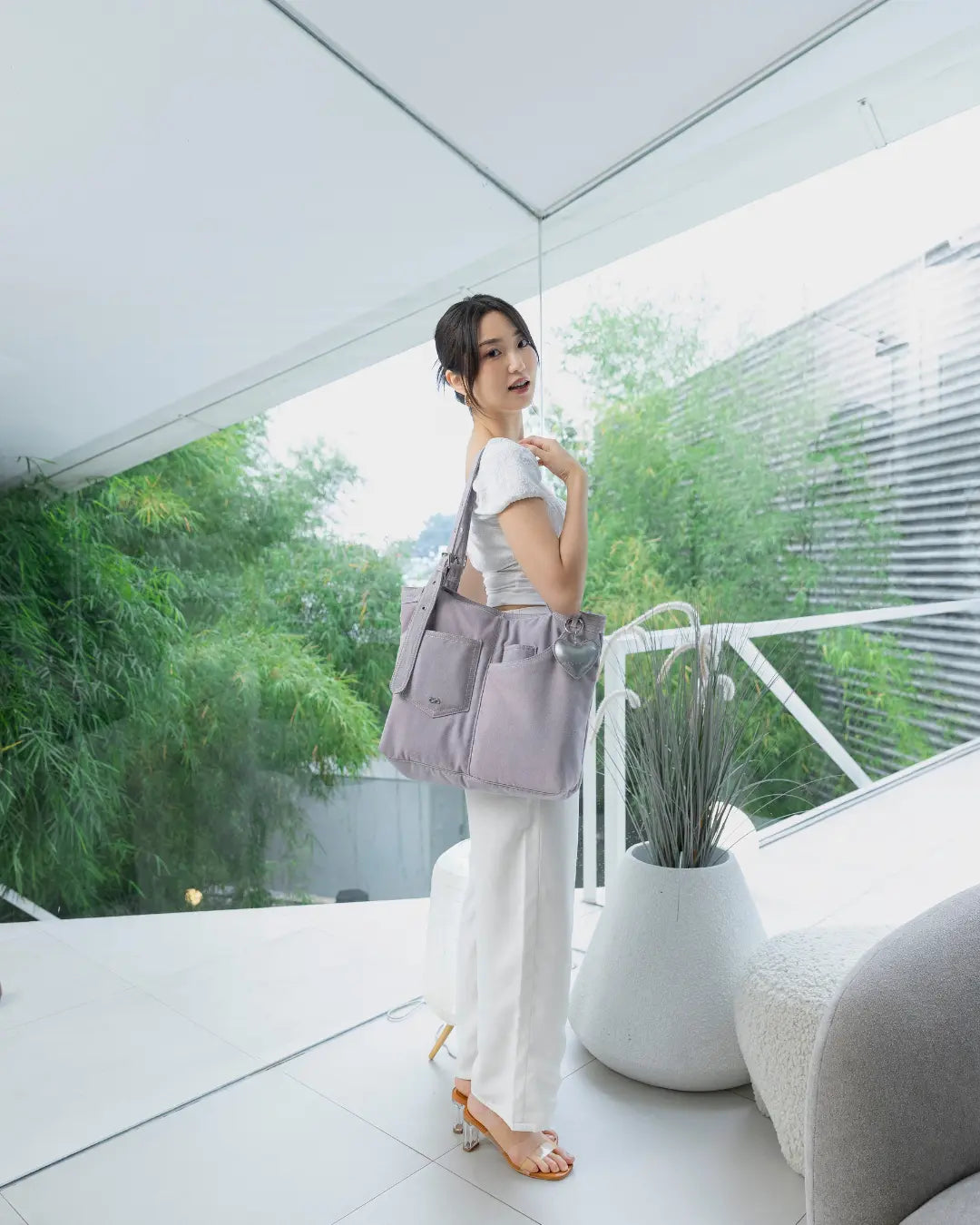 Light purple handbag