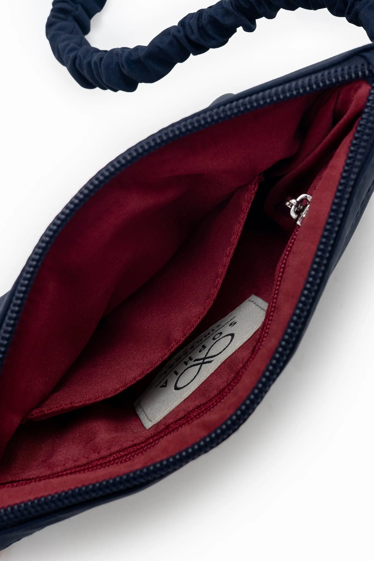 THE DAILY WRISTLET IN MIDNIGHT