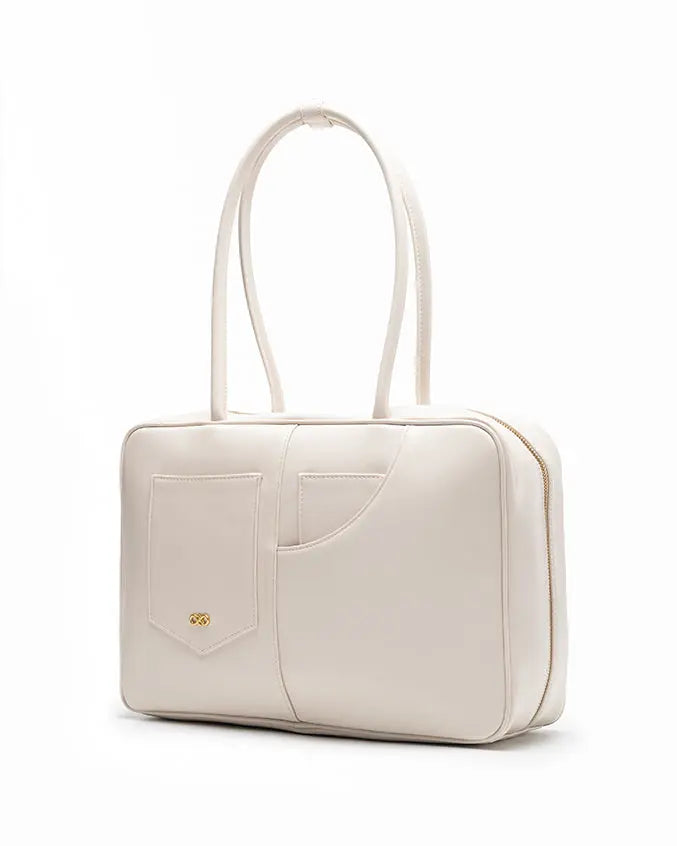 SIGNATURE POCKET L REI TOTE BAG IN CHALK TSL Singapore