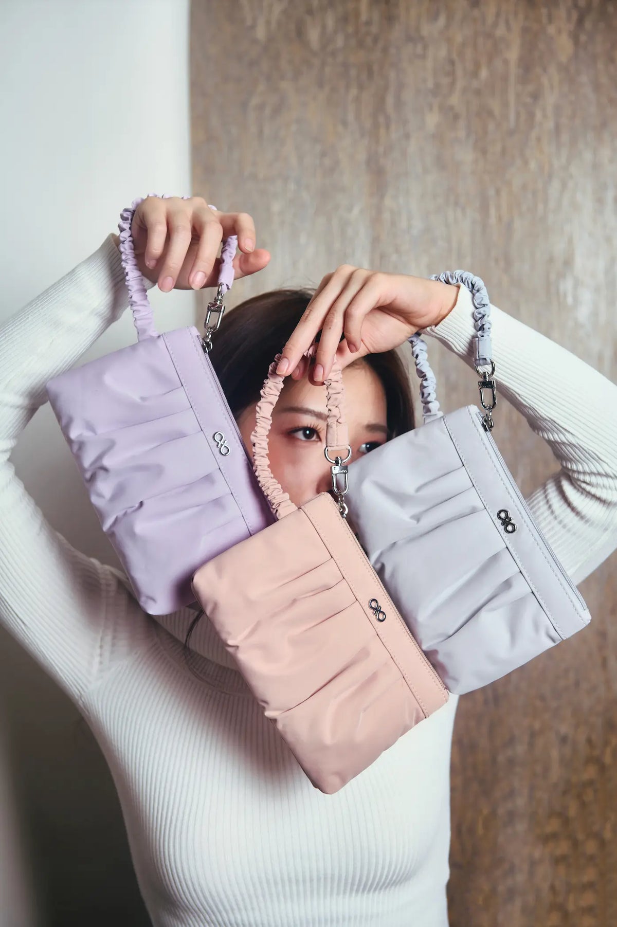 THE DAILY WRISTLET IN TARO