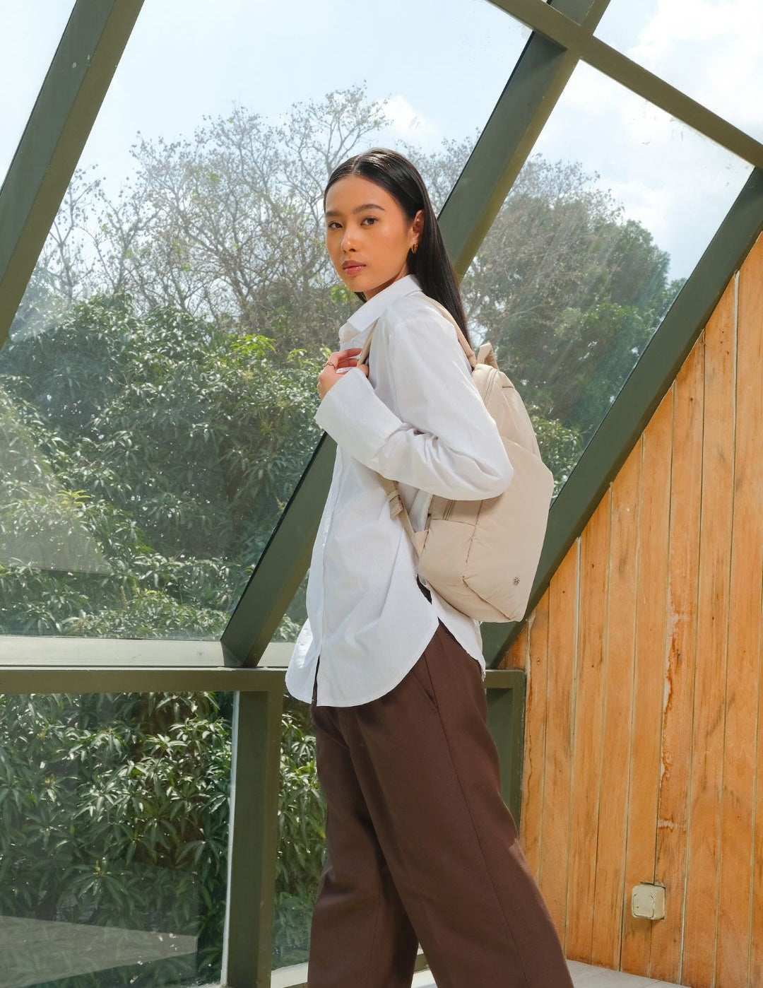 COSY LUXE COMMUTER BACKPACK IN PEBBLE