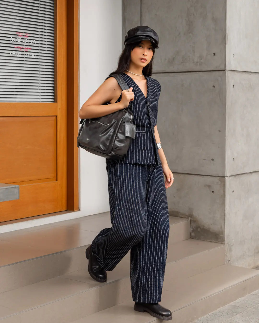 EVERYDAY CITY TOTE BAG IN OBSIDIAN GREY