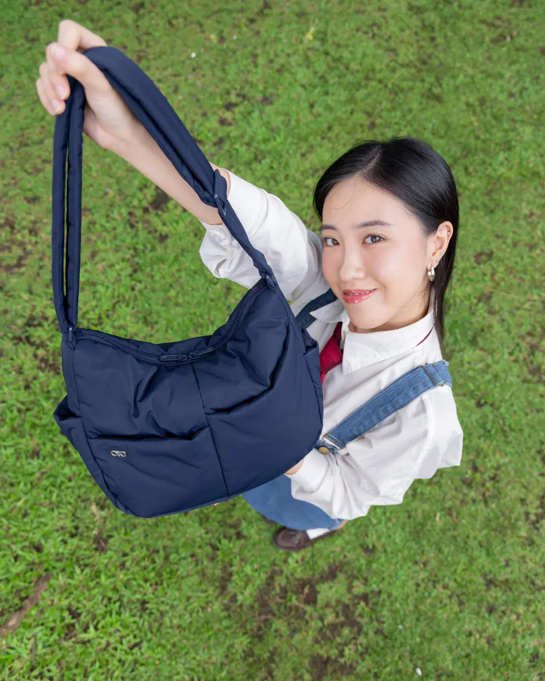 SIGNATURE POCKET CROSSBODY BAG IN POSH MIDNIGHT TSL Singapore