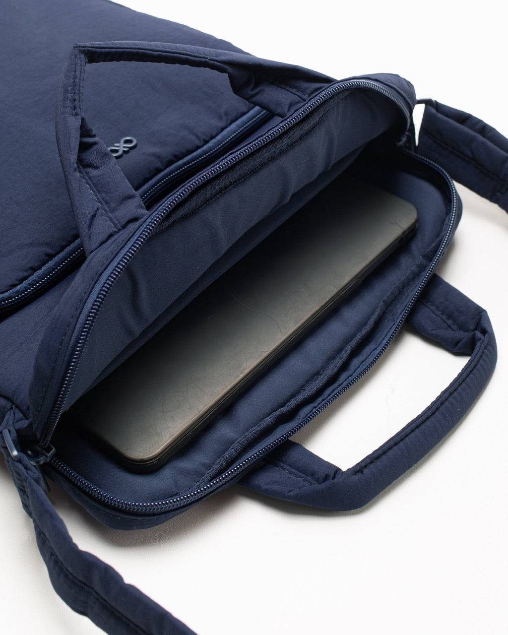 COSY LAPTOP BAG IN MIDNIGHT