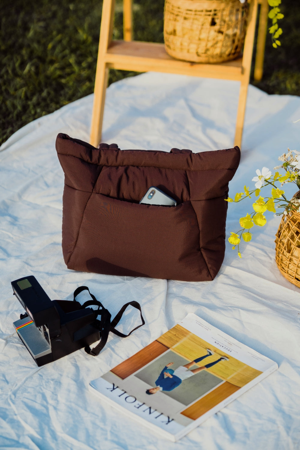 COSY PUFFY TOTE BAG IN CACAO