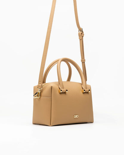 COOPER MAGIC BOSTON BAG IN TOFFEE