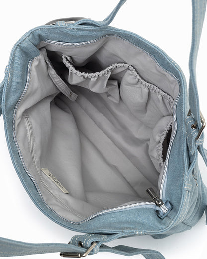 SIGNATURE POCKET DENIM TOTE BAG IN MID WASH DENIM
