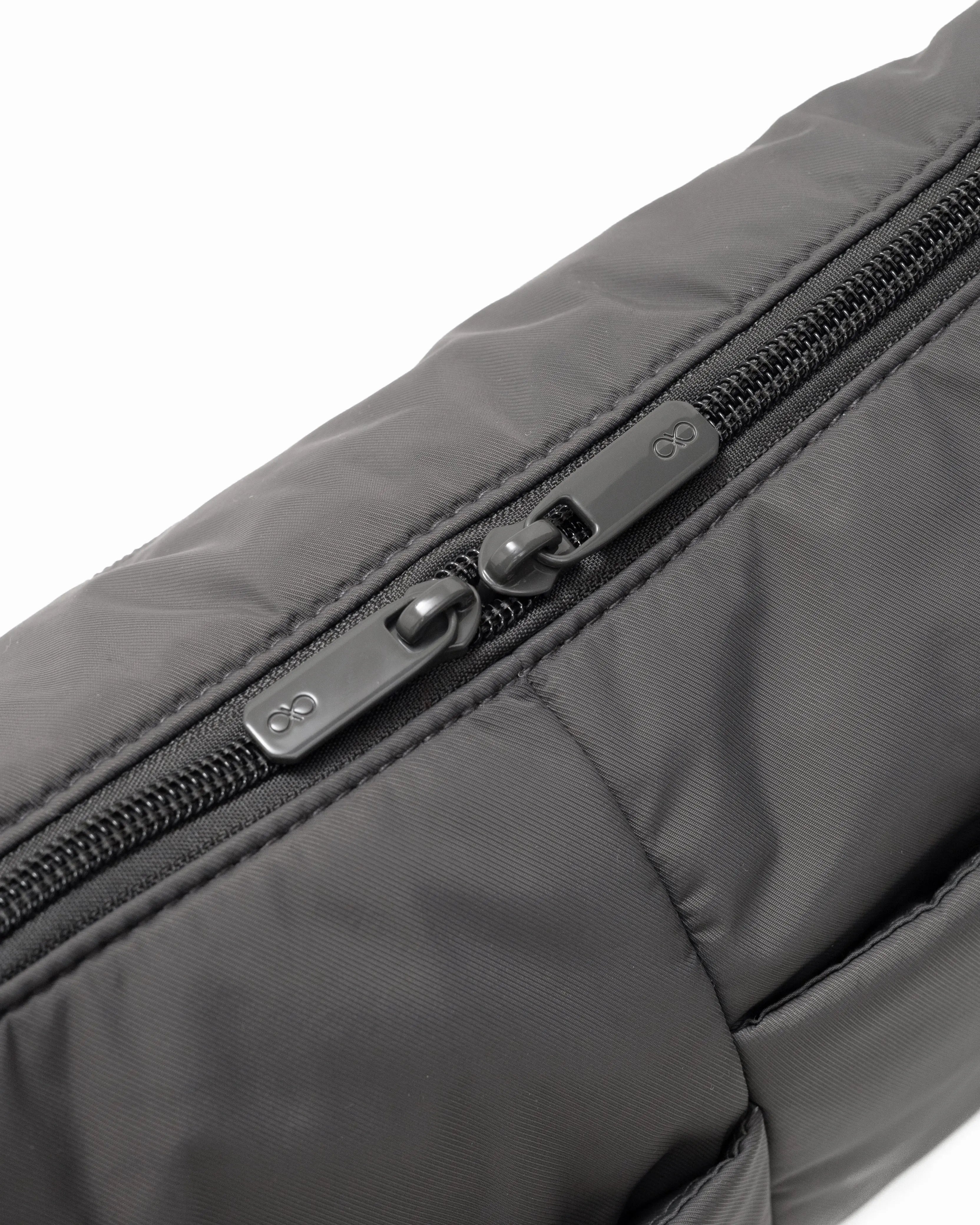 MINI SIGNATURE POCKET CROSSBODY BAG IN POSH STORM 