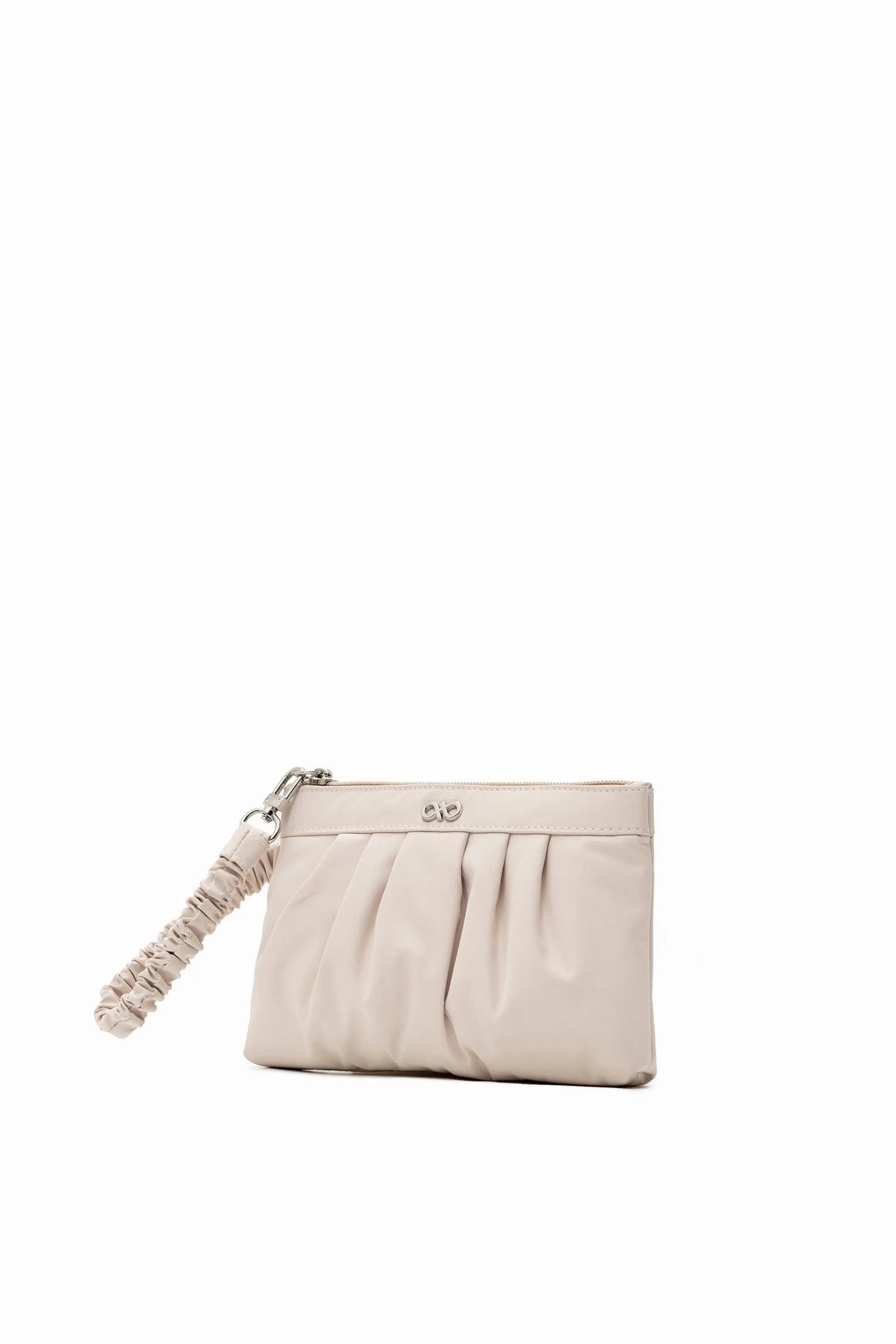 THE DAILY WRISTLET IN OAT 