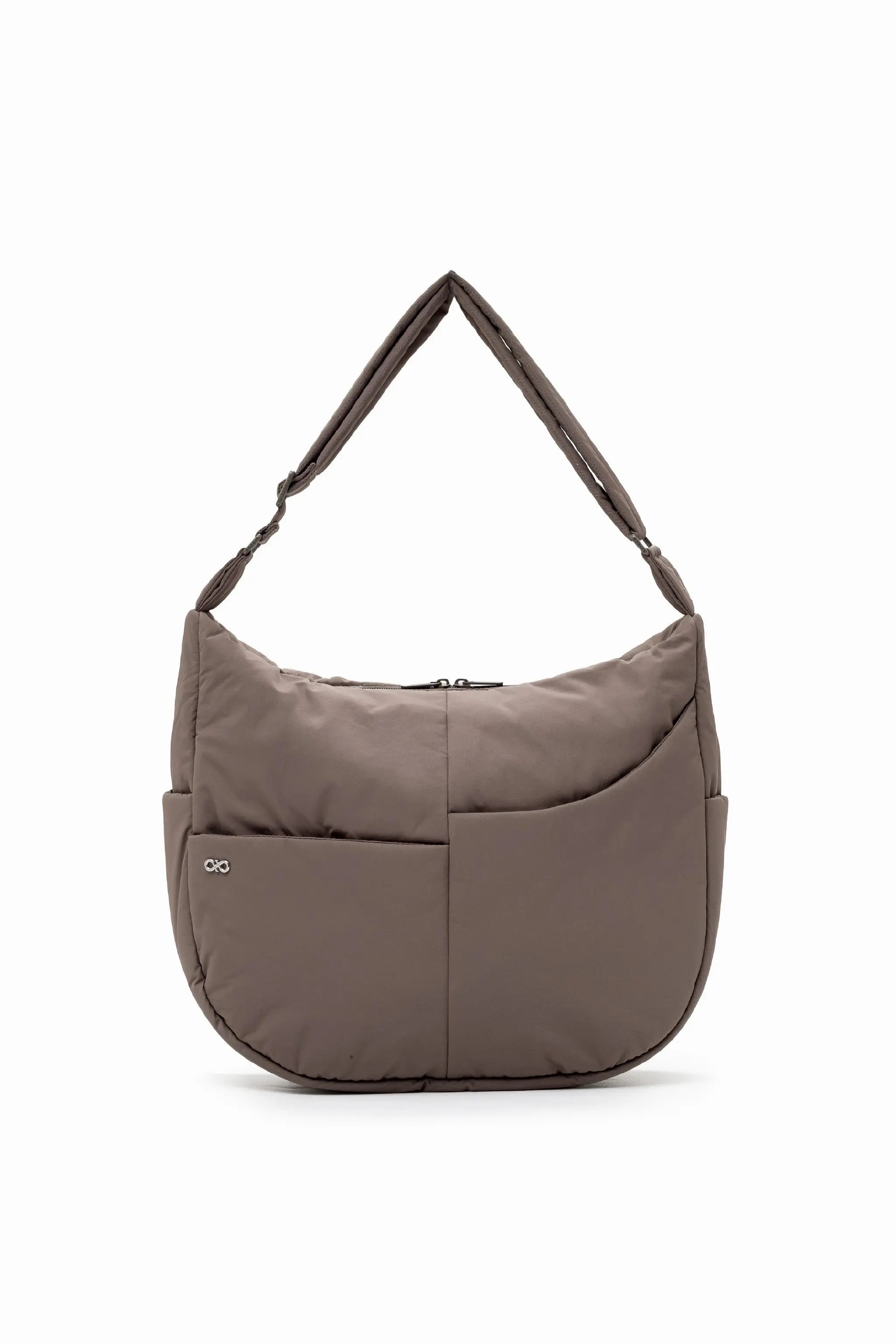 XL SIGNATURE POCKET CROSSBODY BAG IN TAUPE 