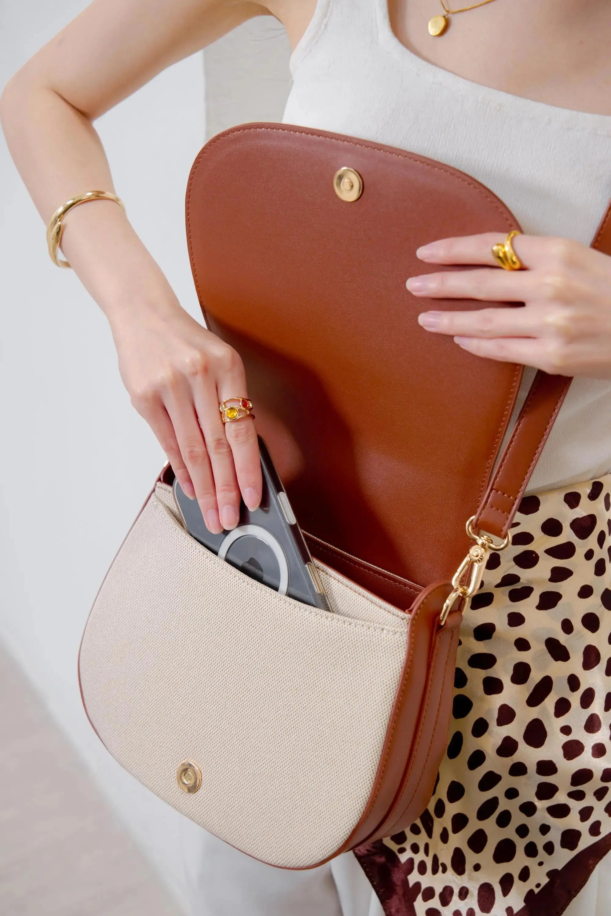 CALLY CANVAS SADDLE CROSSBODY BAG - The Sophia Label