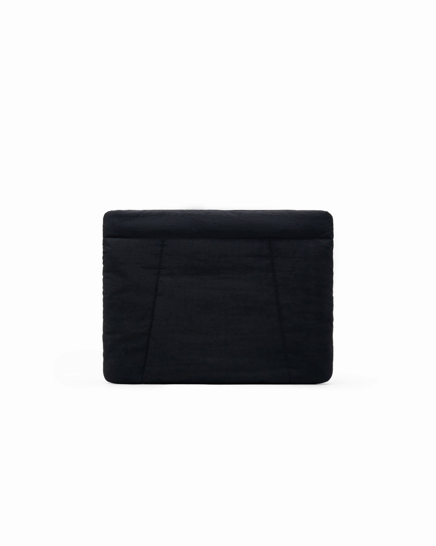 COSY PUFFY CLUTCH BAG IN JET BLACK